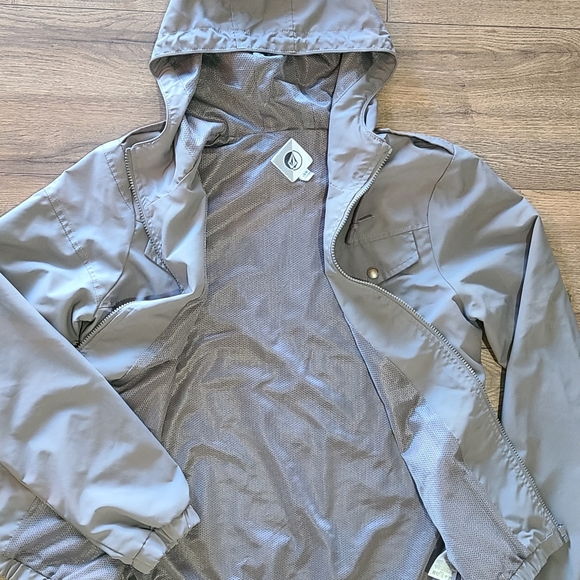 NWOT'S - VOLCOM - Young Mens Wind Breaker, Zip front - Fully Lined - Size Lg/14 - Picture 6 of 6